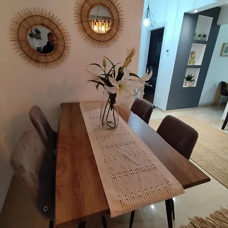 Apartament Haris Modern Apt. Near The Sea